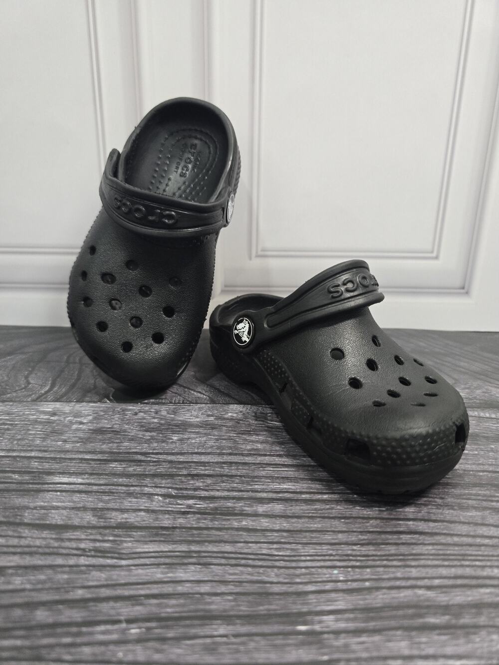 Crocs Classic Clog Unisex Kids Black Slip-On Strap US C7 toddler FREE CHARM!